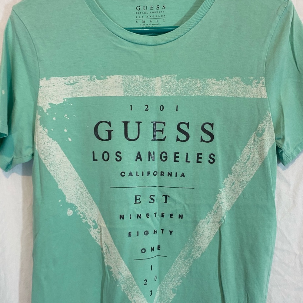 Guess T-shirt